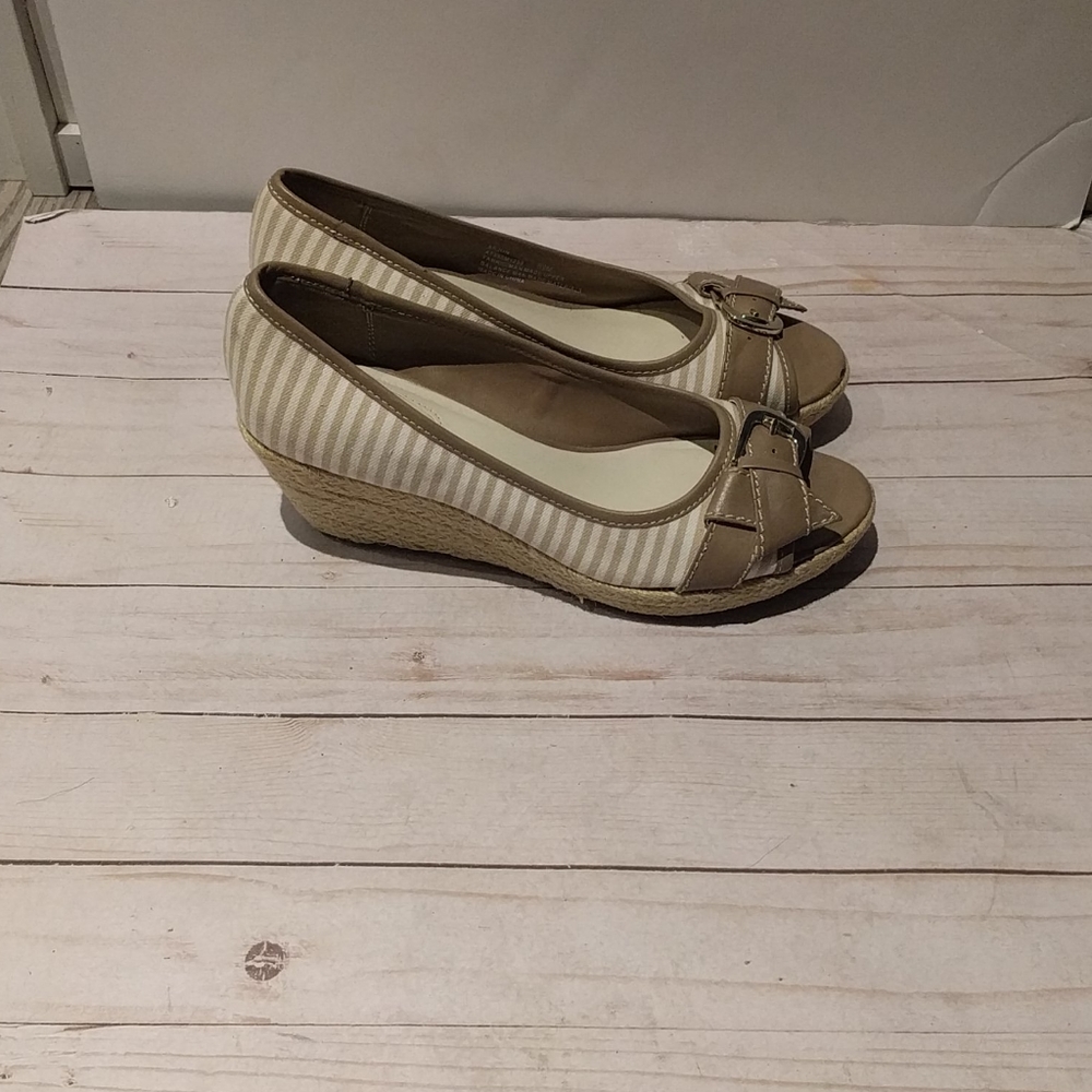 Beautiful espadrilles by Nickles 🌸